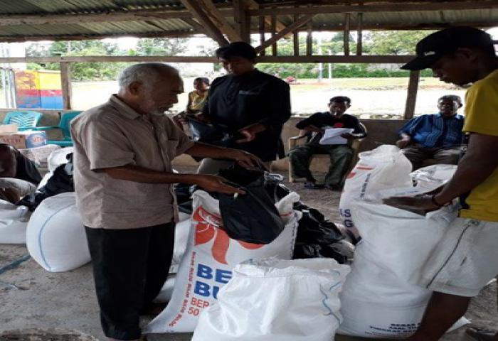 Parmusi Berikan Bantuan Sembako Kepada Umat Katolik di NTT